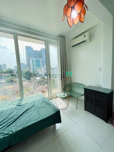 Hình ảnh Studio nhìn ra Hoa Lư quận 1 ban công gần đường tôn đức thắng