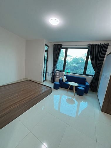 Hình ảnh BigC trần duy hưng mới tinh full đồ thang máy ở luôn