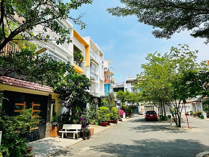 Hình ảnh Lô góc hẻm 652 quốc lộ 13 Thủ Đức cực đẹp