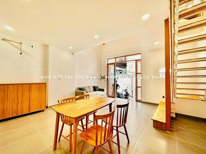 Hình ảnh Bán nhà 3 lầu Phan Văn Trị, hẻm 5m, 5m3x8, Giá 5ty7