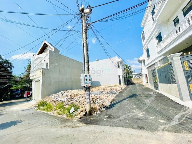 Hình ảnh Bán đất lô góc 2 MT,P.Hố Nai,ngay GX.Phúc Lâm. SHR thổ cư 3ty