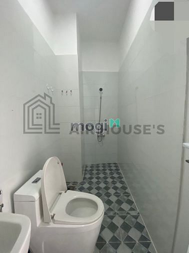 Hình ảnh 1 PHÒNG 2 Cửa sổ thoáng mát, đón nắng có BANCOL