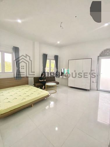 Hình ảnh 1 PHÒNG 2 Cửa sổ thoáng mát, đón nắng có BANCOL