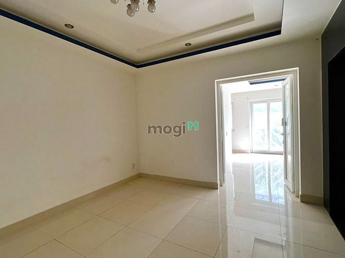 Hình ảnh Cho thuê nhà phố Mỹ Toàn mặt tiền đường Nguyễn Văn Linh, Quận 7