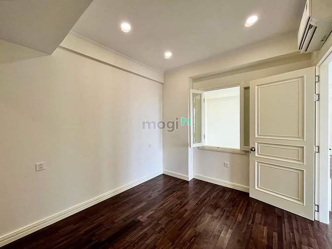 Hình ảnh Bán siêu phẩm Penthouse lớn D'Lusso. 5 phòng ngủ - 5 WC