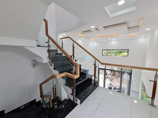 Hình ảnh Hạ giá bán gấp nhà lái thiêu 92
