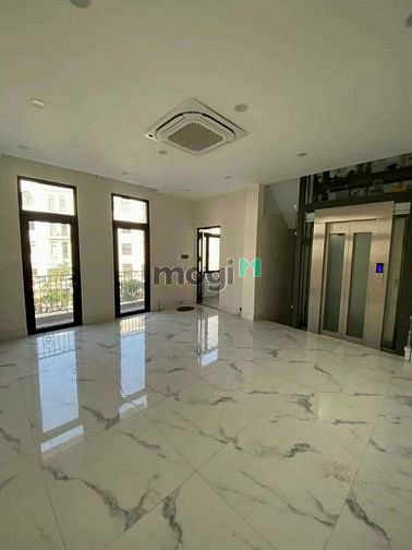 Hình ảnh Nhà phố hoàn thiện Vinhomes Quận chỉ 27 triệu