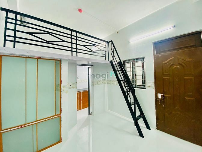 Hình ảnh Duplex Ban Công - Cửa Sổ Full Nội Thất Gần Sân Bay