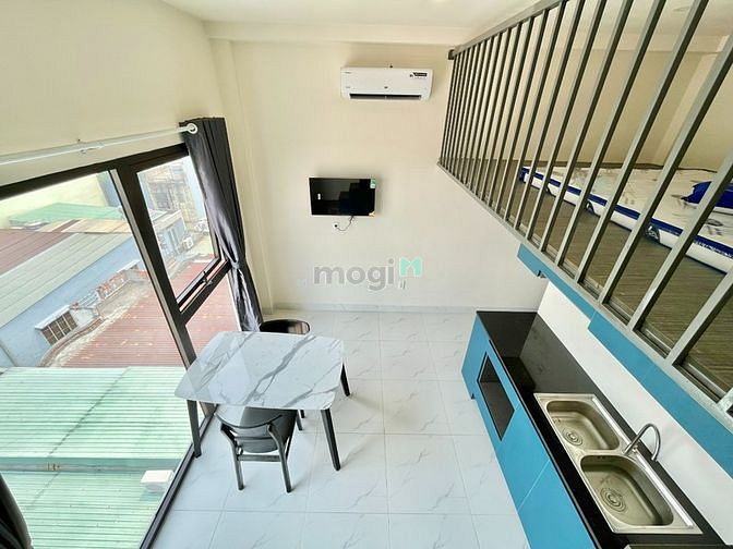 Hình ảnh Căn Hộ Dịch Vụ Công Viên Làng Hoa Có Ban Công Full Nội Thất New 100%