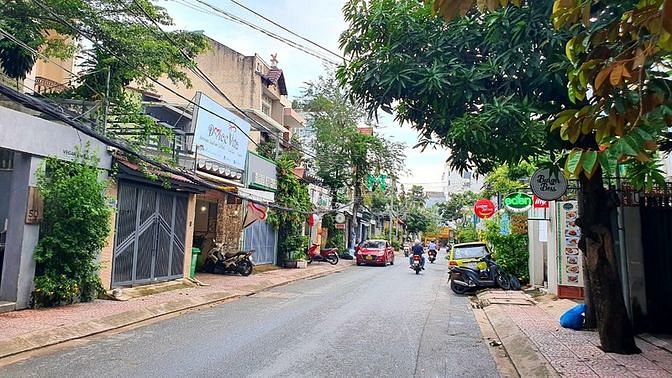 Hình ảnh Đất mặt tiền Nguyễn Cừ Thảo Điền - 200m2 - 130 tr/m2