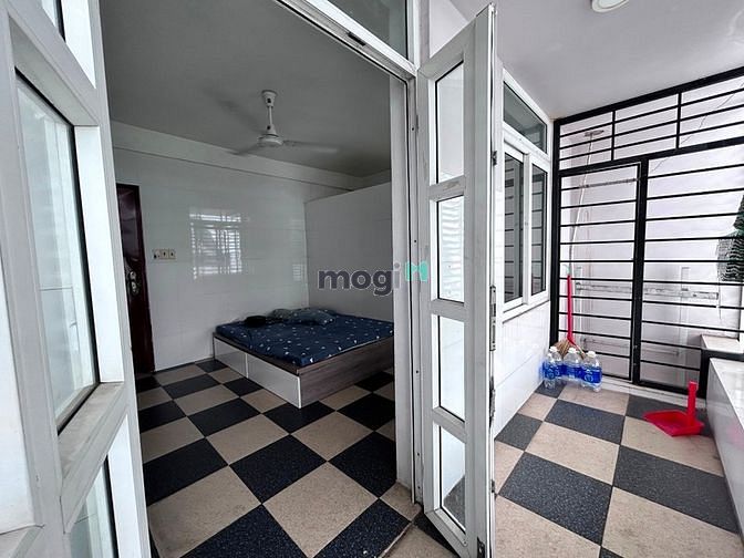 Hình ảnh Studio ban công nội thất cơ bản đối diện aeon tân phú