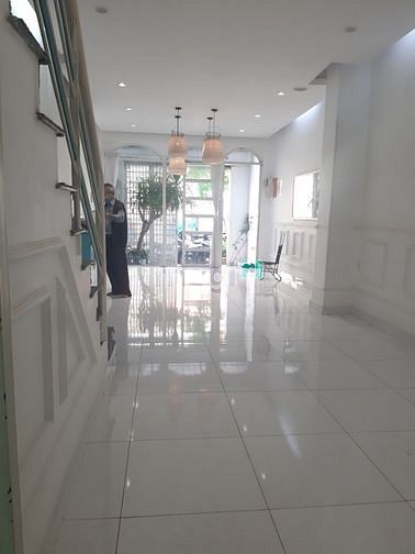 Hình ảnh Cho thuê nhà MT Trần Nhật Duật, Tân Định, Quận 1.