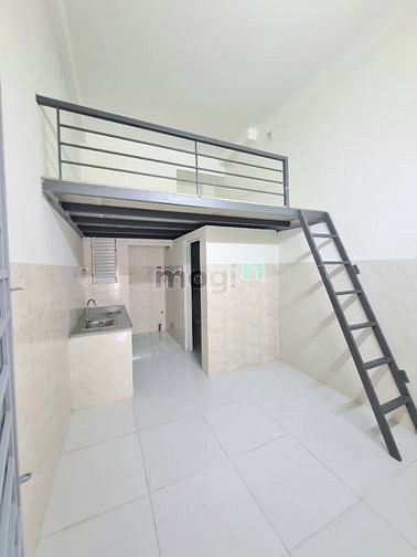 Hình ảnh Chdv mới khai trương có phòng máy lạnh gác bếp