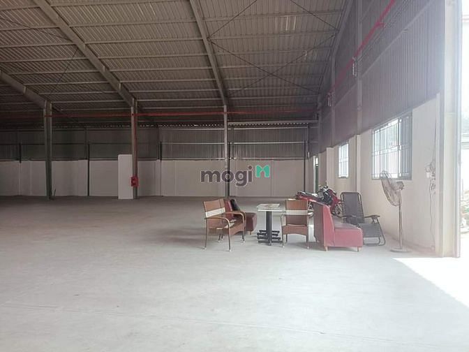Hình ảnh Cho Thuê Xưởng Container 2000m Thủ Đức. Gần CV Bình Phước