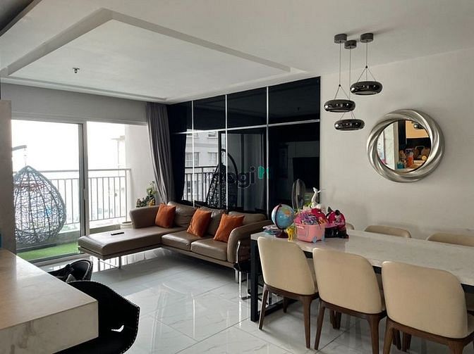 Hình ảnh Y Như Mới SUNRISE CITY Q7 99m2 2Tỷ2 2PN