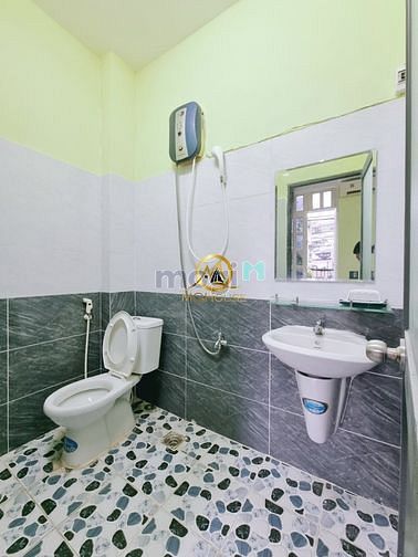 Hình ảnh Trống sẵn Studio cửa sổ thoáng mát Quận 3 gần ngã 7 Lý Thái Tổ
