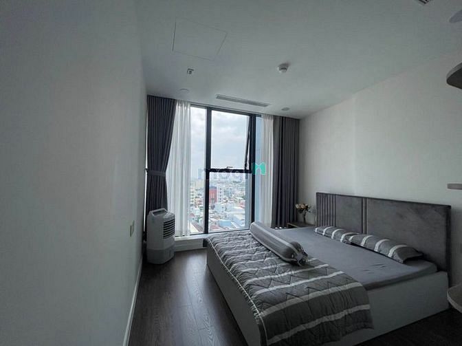 Hình ảnh Duplex La Astoria có 2 phòng ngủ, nội thất cơ bản.
