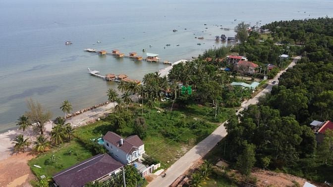 Hình ảnh bán đất thổ cư mặt tiền biển cây sao phú quốc. Sivaland.com