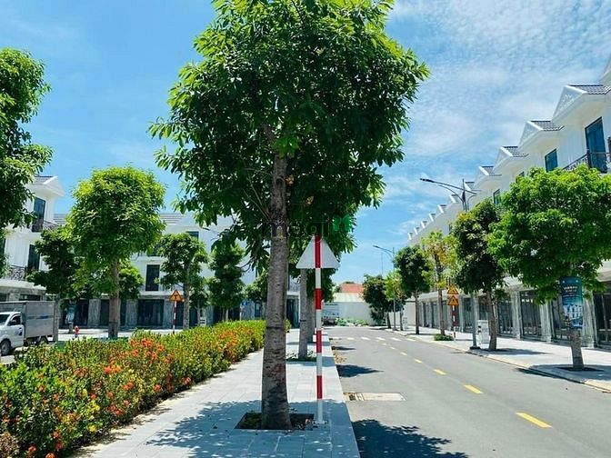 Hình ảnh Đất thổ cư 100% thuộc Bình Chánh SHR
