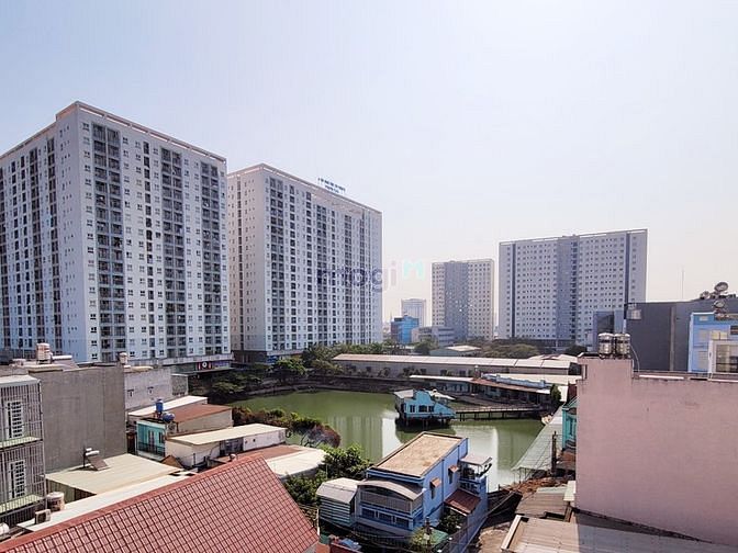 Hình ảnh Mới tinh 100% - 100% Có ban công , cửa sổ lớn, view hồ Prosper