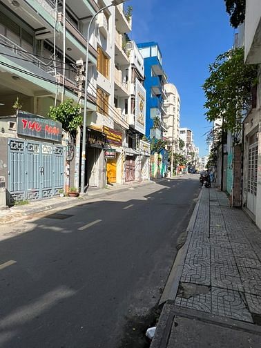 Hình ảnh MT Hoa Lan khu VIP Phan Xích Long cực kỳ sầm uất: KD đa ngành