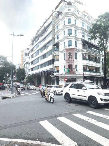 Hình ảnh -Cần cho thuê khu vực vip Q1 giá cực rẻ