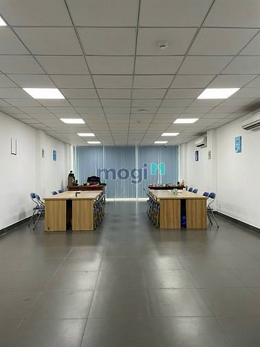 Hình ảnh Cho thuê nhà MT Hai Bà Trưng - Đối diện chợ Tân Định - DTSD: 360m2