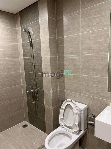 Hình ảnh Cho thuê studio ban công CỰC RẺ - CỰC HIẾM tại Vinhomes Grand Park