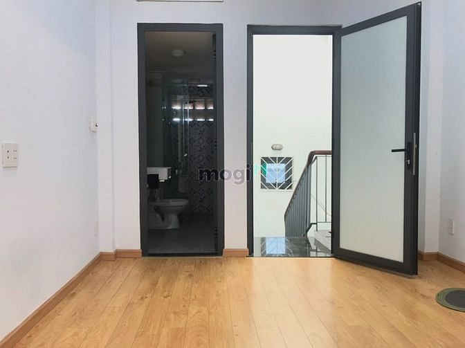 Hình ảnh Cho Thuê Nhà Nguyên căn Quận 4, Nhà Mới, 2PN-2WC