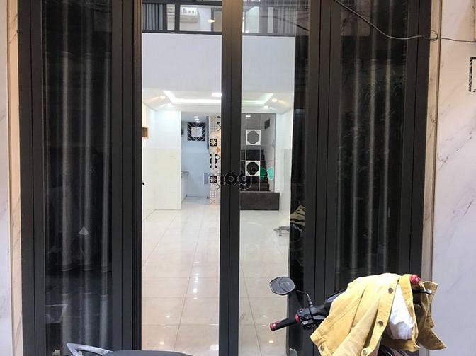 Hình ảnh Cho Thuê Nhà Nguyên căn Quận 4, Nhà Mới, 2PN-2WC