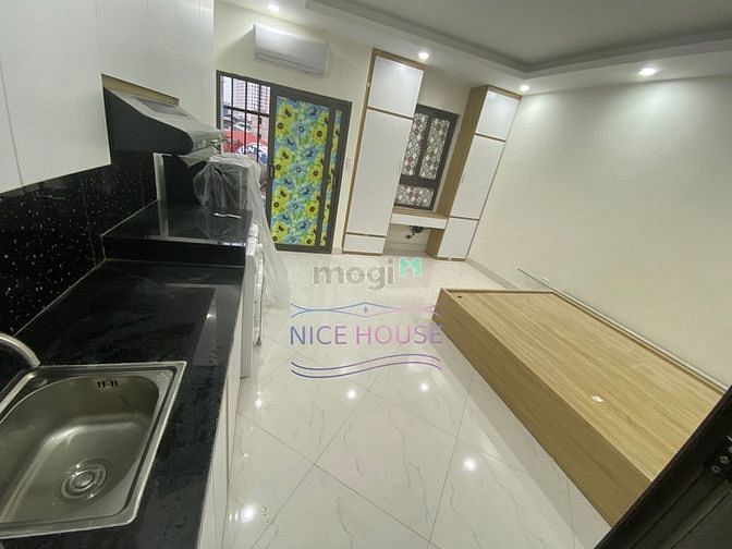 Hình ảnh Roycity Mới Tinh Full Đồ Thang Máy Giá Tốt