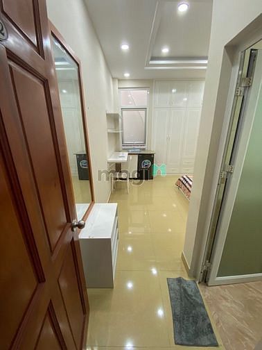 Hình ảnh CHDV ngay Hutech. Trống 1P y hình. full nội thất.