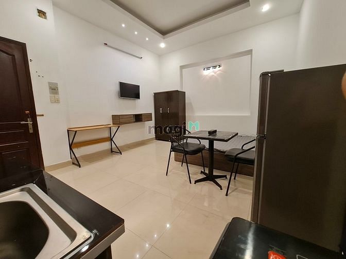 Hình ảnh Căn Hộ Dịch Vụ Có Balcon Có Cửa Sổ Thoáng Mát Ở Phường 14 Tân Bình