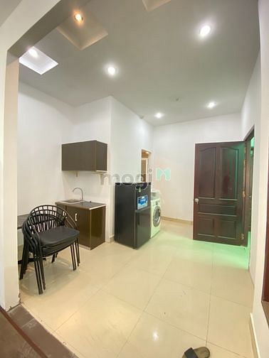 Hình ảnh Căn Hộ Dịch Vụ Có Balcon Có Cửa Sổ Thoáng Mát Ở Phường 14 Tân Bình