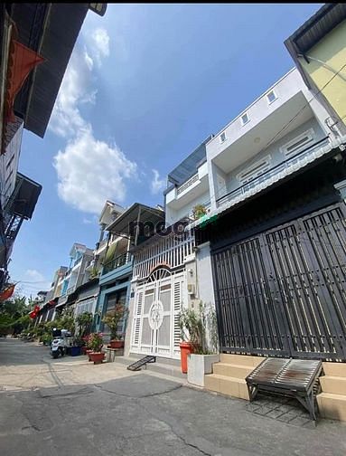 Hình ảnh Bán nhà đường Trường Sa Quận 3,