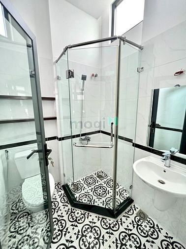 Hình ảnh 🏵️🏵️Mb6623 nạp rút nhanh chóng sang trọng Lý Chính Thắng ,Q3,thang máy,ban công,máy giặt