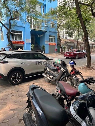 Hình ảnh Cho Thuê nhà phố Núi Trúc-Gần Giảng Võ