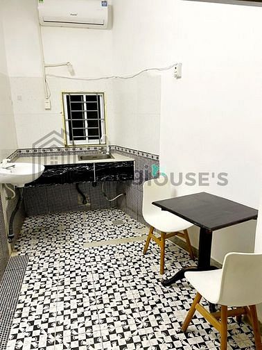 Hình ảnh PHÒNG CÓ GÁC NGAY 132 Phạm Văn Đồng