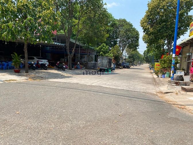 Hình ảnh Chủ cần vốn bán 300m2 đất thổ cư ngay ĐH Việt Đức