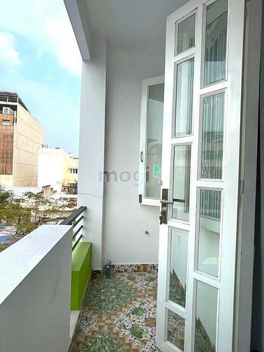 Hình ảnh Bán nhà đẹp Lê Văn Sỹ, hẻm xe hơi. Tân Bình