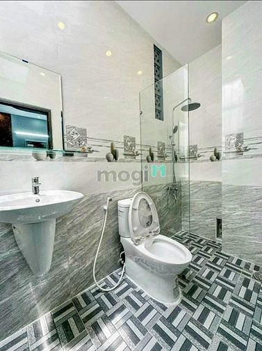 Hình ảnh Gấp!!! Bán nhà 44m², 2PN, 2WC, SHR, hẻm xe hơi