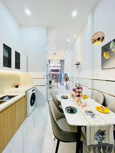 Hình ảnh Mua ở hay cho thuê đều OK, TRẦN VĂN ĐANG Q3 62m2 3Tỷ75 SHR