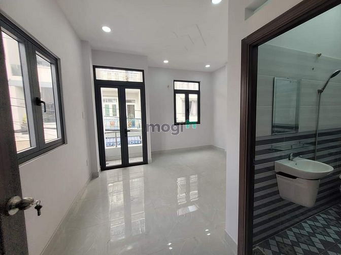 Hình ảnh Giáp Bàu Cát, Trường Chinh, P. 14 Tân Bình, DTSD 120m2.