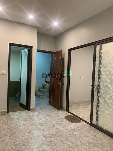 Hình ảnh cho thuê nhà mặt phố lạc trung