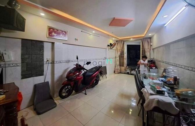 Hình ảnh Bán nhà Q6 64m2 Hậu Giang - SHR