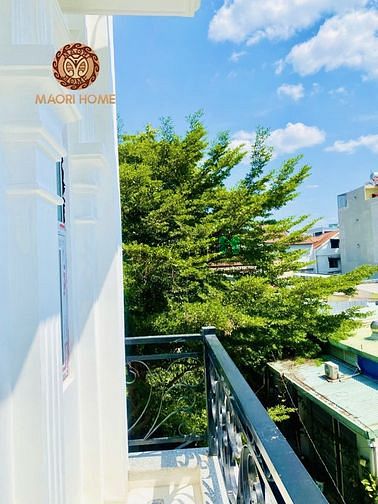 Hình ảnh Duplex rộng rãi có cửa sổ thoáng mát