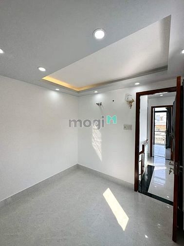 Hình ảnh Bán gấp nhà hẻm xe hơi 5m, 3PN, 2WC, SHR,