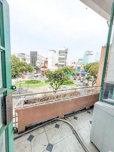 Hình ảnh CHDV 2 Phòng Ngủ , 2 Gác siêu rộng, Ban công. Máy giặt riêng, Tân Bình
