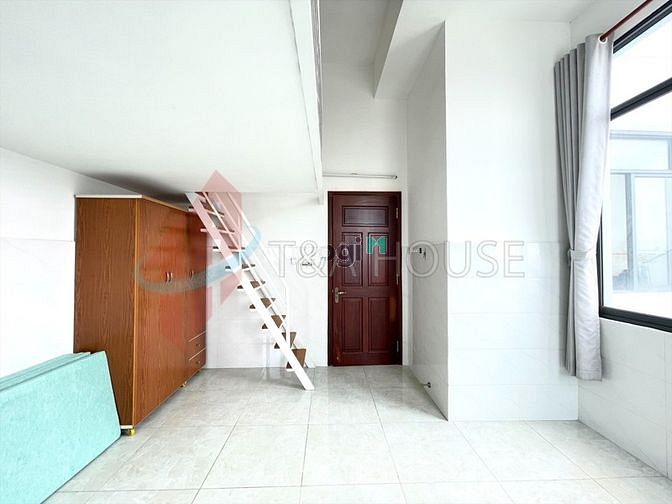 Hình ảnh duplex cửa sổ cạnh lotte . gác cao siêu thoáng rộng 3-4 người ở