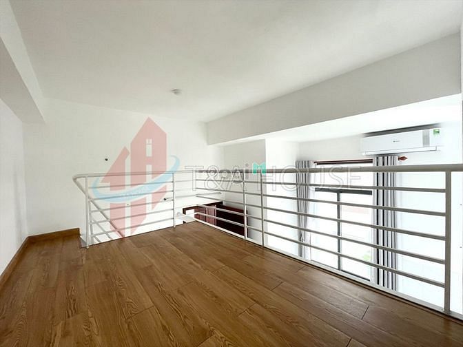 Hình ảnh duplex cửa sổ cạnh lotte . gác cao siêu thoáng rộng 3-4 người ở
